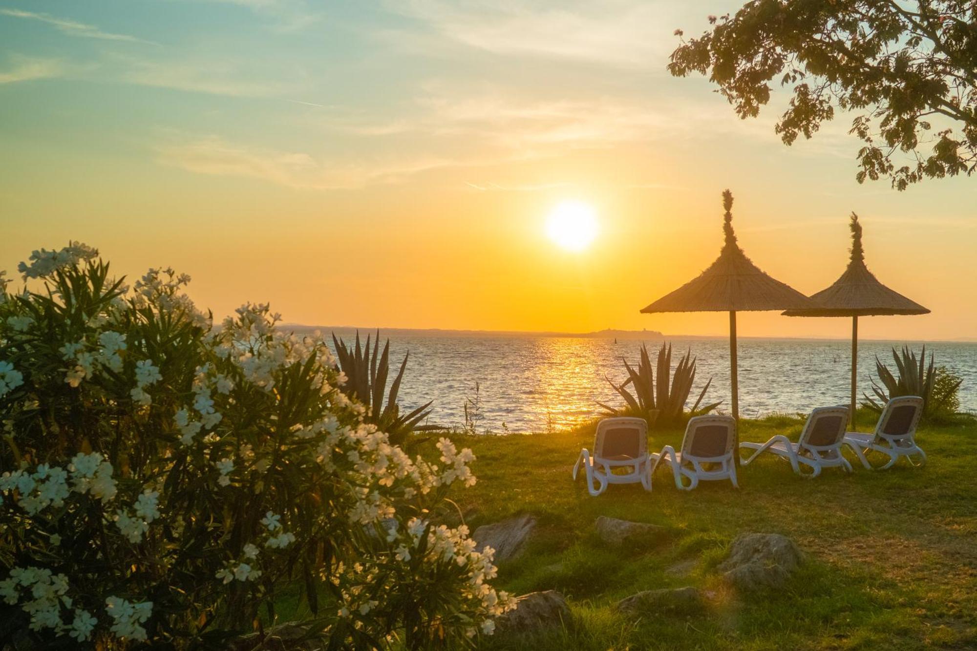 Trasimeno Glamping Resort Magione Extérieur photo